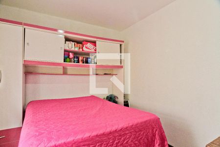 Casa à venda com 96m², 3 quartos e 4 vagas Casa à venda com 96m², 3 quartos e 4 vagasQuarto 2