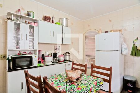 Casa à venda com 96m², 3 quartos e 4 vagas Casa à venda com 96m², 3 quartos e 4 vagasCozinha