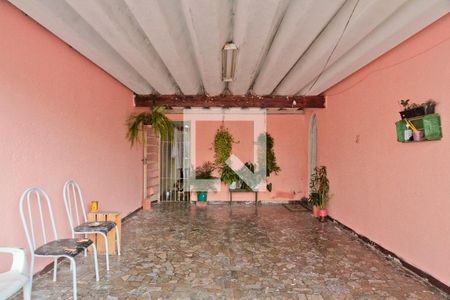 Casa à venda com 96m², 3 quartos e 4 vagas Casa à venda com 96m², 3 quartos e 4 vagasGaragem