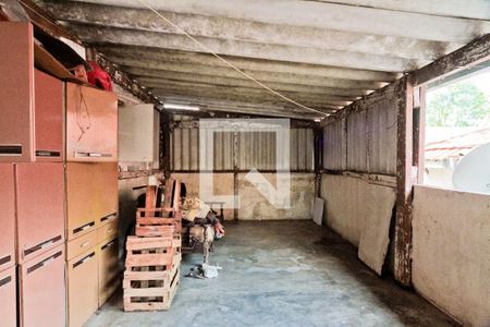 Casa à venda com 96m², 3 quartos e 4 vagas Casa à venda com 96m², 3 quartos e 4 vagasEdícula