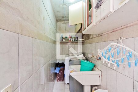 Casa à venda com 96m², 3 quartos e 4 vagas Casa à venda com 96m², 3 quartos e 4 vagasCasa 2 - área de serviço