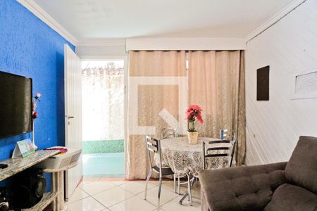 Casa à venda com 96m², 3 quartos e 4 vagas Casa à venda com 96m², 3 quartos e 4 vagasCasa 2 - sala