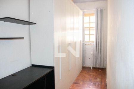 Closet de casa à venda com 2 quartos, 150m² em Vila Gustavo, São Paulo
