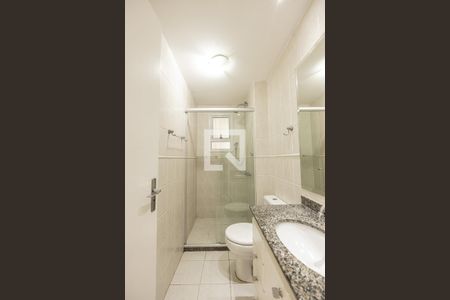 Apartamento à venda com 67m², 3 quartos e 2 vagas Apartamento à venda com 67m², 3 quartos e 2 vagasBanheiro Social