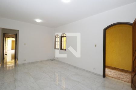 Sala de casa para alugar com 3 quartos, 147m² em Vila Dionisia, São Paulo