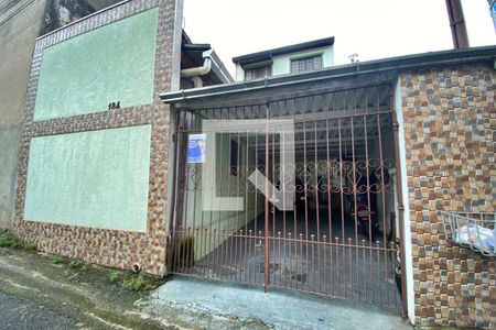 Fachada de casa para alugar com 1 quarto, 40m² em Vila Francisco Matarazzo, Santo André