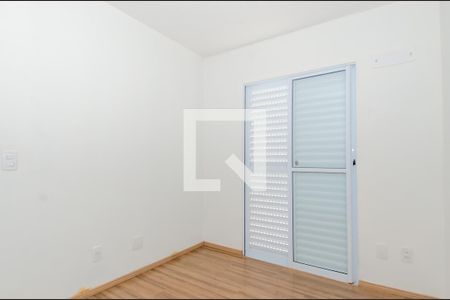 Quarto 2 de apartamento para alugar com 2 quartos, 42m² em Jardim Nova Cidade, Guarulhos