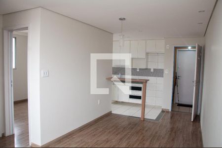 Sala de apartamento para alugar com 2 quartos, 57m² em Parque Maracana, Contagem
