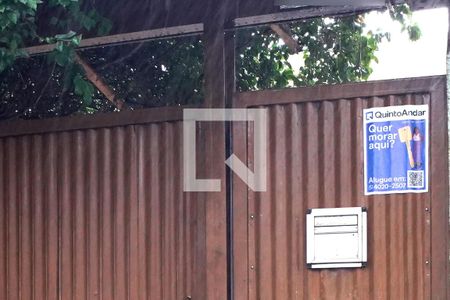 Casa para alugar com 265m², 4 quartos e 5 vagasFachada