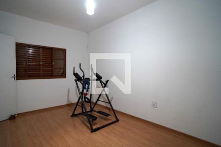 Casa para alugar com 265m², 4 quartos e 5 vagasQuarto 