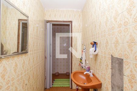 Casa à venda com 125m², 5 quartos e 2 vagas Casa à venda com 125m², 5 quartos e 2 vagasCasa 1 Banheiro