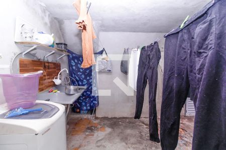 Casa à venda com 125m², 5 quartos e 2 vagas Casa à venda com 125m², 5 quartos e 2 vagasCasa 2 Área de Serviço