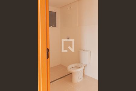 Banheiro de apartamento à venda com 2 quartos, 51m² em Santo Afonso, Novo Hamburgo