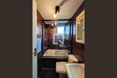 Apartamento para alugar com 70m², 2 quartos e sem vagaBanheiro