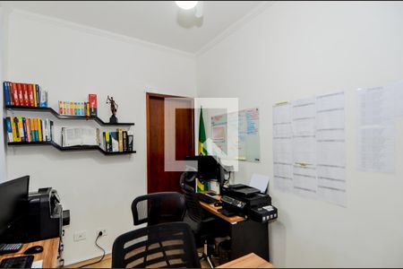 Casa à venda com 200m², 3 quartos e 4 vagasSuíte 2
