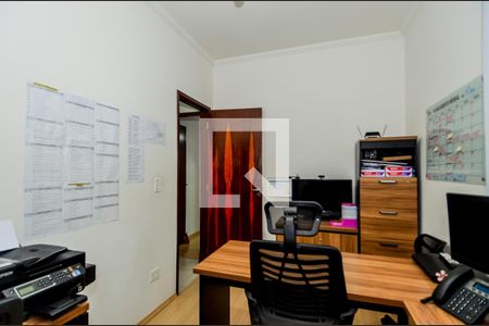 Casa à venda com 200m², 3 quartos e 4 vagasSuíte 2