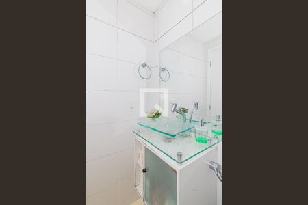 Apartamento à venda com 43m², 2 quartos e 1 vaga Apartamento à venda com 43m², 2 quartos e 1 vagaBanheiro