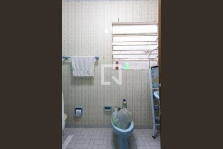 Casa à venda com 105m², 3 quartos e 2 vagasBanheiro 