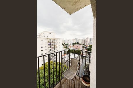 Apartamento à venda com 85m², 2 quartos e 2 vagas Apartamento à venda com 85m², 2 quartos e 2 vagasVaranda