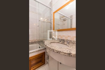 Apartamento à venda com 90m², 3 quartos e 2 vagas Apartamento à venda com 90m², 3 quartos e 2 vagasBanheiro da Suite