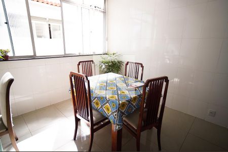 Apartamento à venda com 133m², 3 quartos e 2 vagasCozinha