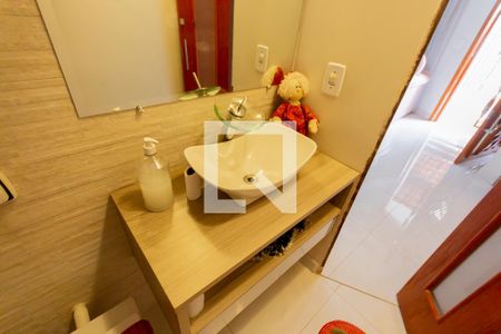 Pia de casa à venda com 3 quartos, 170m² em Vila Curuca, Santo André