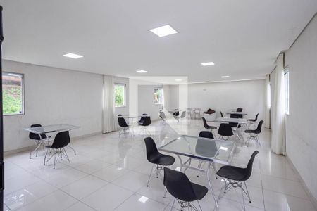 Apartamento para alugar com 45m², 2 quartos e 1 vagaÁrea comum - Salão de festas