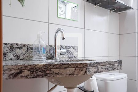 Apartamento para alugar com 45m², 2 quartos e 1 vagaBanheiro social 
