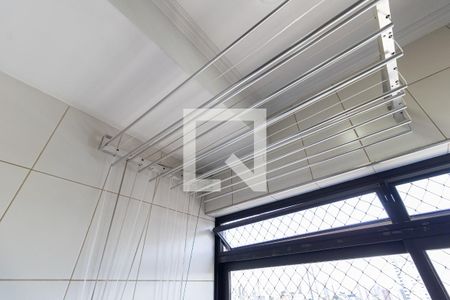 Apartamento à venda com 82m², 3 quartos e 2 vagasLavanderia