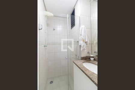 Apartamento à venda com 82m², 3 quartos e 2 vagasBanheiro Social