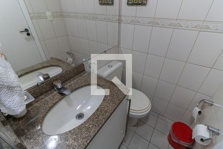 Apartamento à venda com 82m², 3 quartos e 2 vagasBanheiro Social