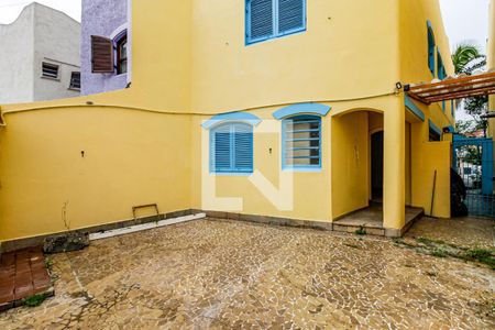 Casa à venda com 175m², 3 quartos e 2 vagasQuintal