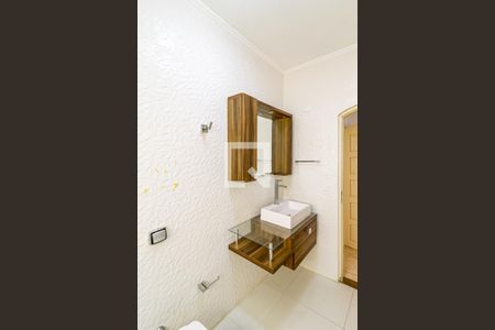 Casa à venda com 175m², 3 quartos e 2 vagasBanheiro Suíte