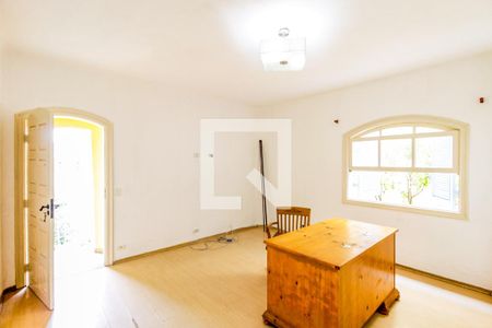 Casa à venda com 175m², 3 quartos e 2 vagasSuíte