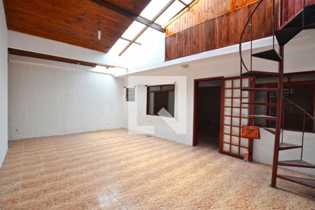 Casa à venda com 150m², 3 quartos e 4 vagasHall