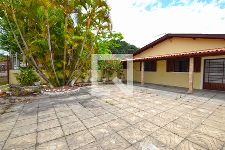 Casa à venda com 150m², 3 quartos e 4 vagasPátio