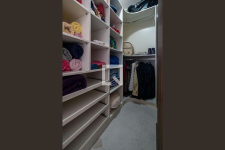 Casa à venda com 300m², 4 quartos e 10 vagasQuarto 3