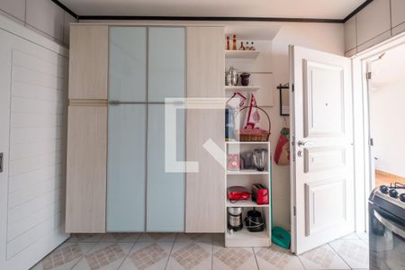 Casa à venda com 300m², 4 quartos e 10 vagasCozinha