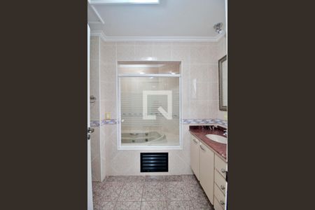 Apartamento para alugar com 212m², 3 quartos e 3 vagasBanheiro da Suíte 1