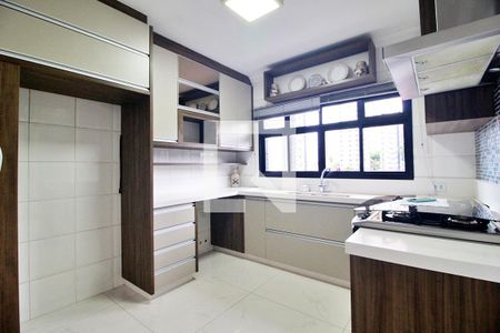 Apartamento para alugar com 212m², 3 quartos e 3 vagasCozinha