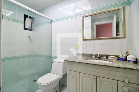 Apartamento para alugar com 212m², 3 quartos e 3 vagasBanheiro