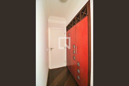 Apartamento para alugar com 212m², 3 quartos e 3 vagasCorredor