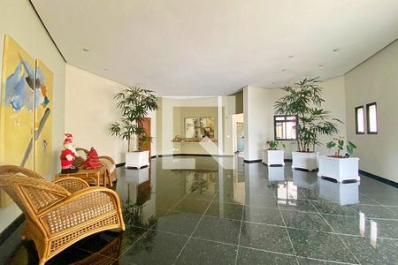 Apartamento para alugar com 212m², 3 quartos e 3 vagas Apartamento para alugar com 212m², 3 quartos e 3 vagasHall