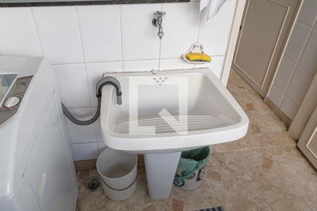 Apartamento à venda com 90m², 2 quartos e 1 vagaÁrea de Serviço