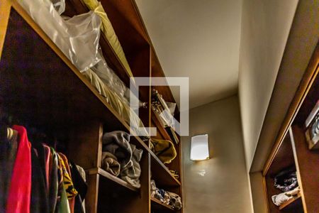 Apartamento à venda com 160m², 3 quartos e 1 vagaCloset