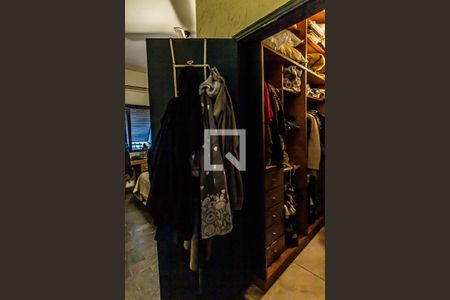 Apartamento à venda com 160m², 3 quartos e 1 vagaCloset