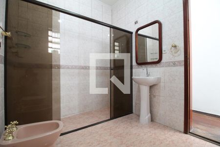 Casa à venda com 150m², 2 quartos e 2 vagasBanheiro