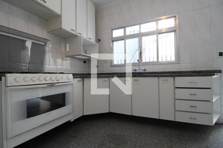 Casa à venda com 150m², 2 quartos e 2 vagasCozinha - Armários