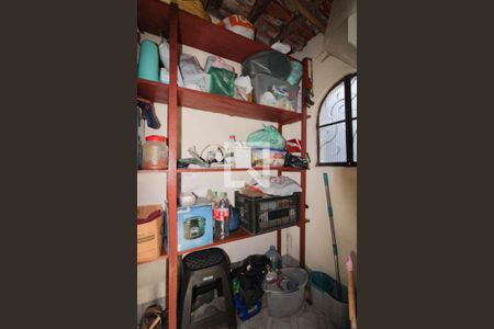 Casa à venda com 189m², 3 quartos e 2 vagas Casa à venda com 189m², 3 quartos e 2 vagasDepósito