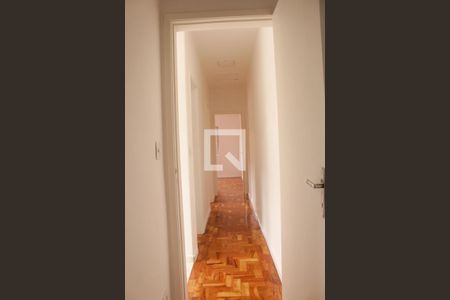 Casa para alugar com 120m², 3 quartos e 2 vagasCorredor